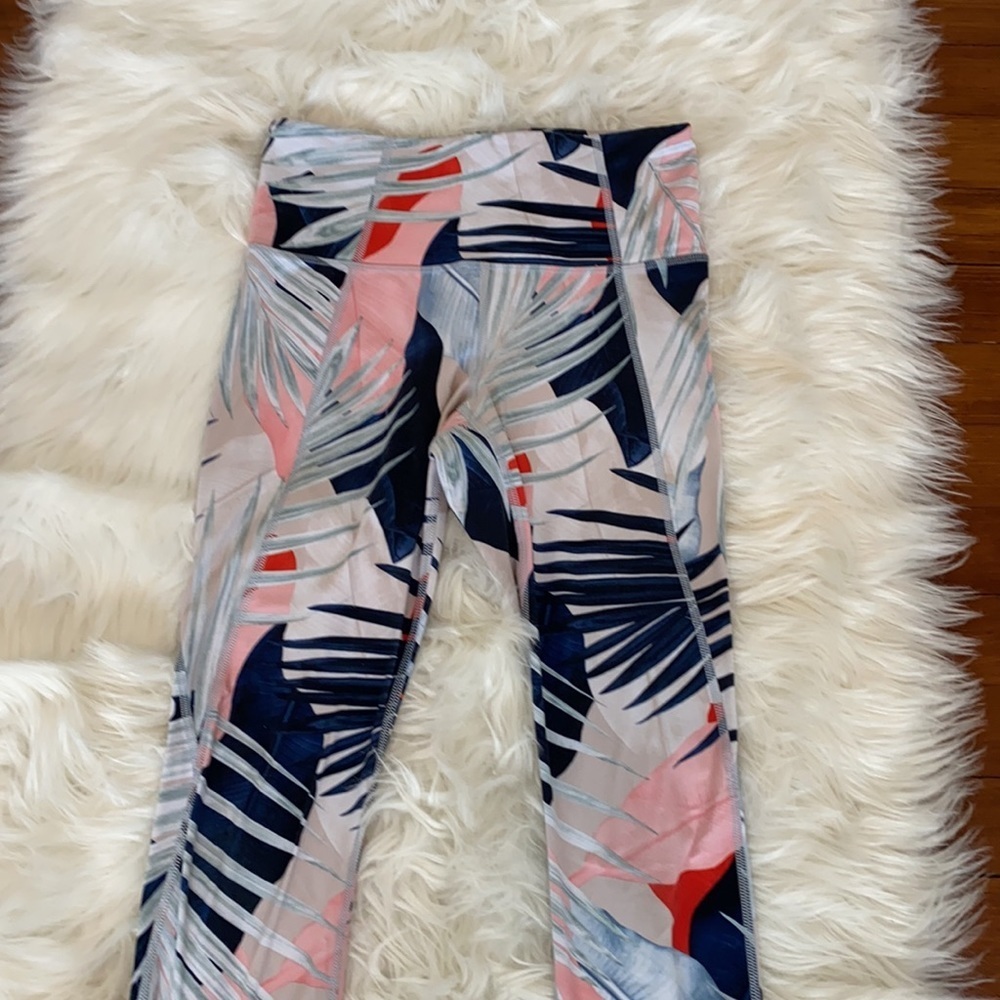 Athleta Tahitian Salutation Leaf Print Leggings - Picture 5 of 8